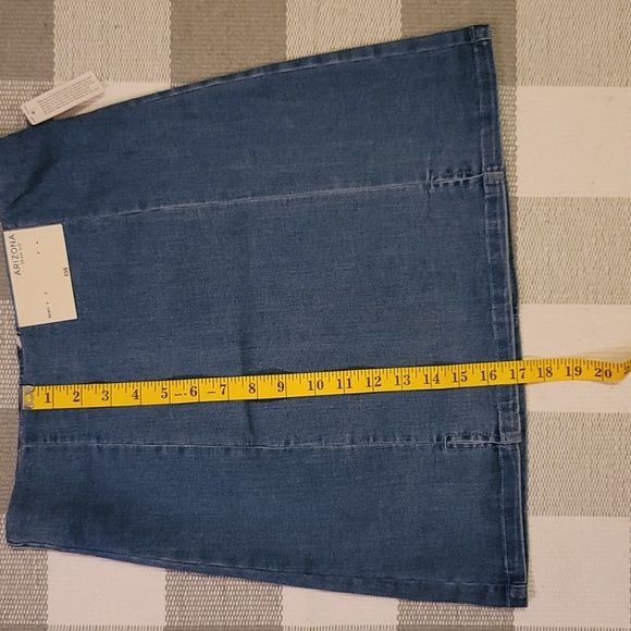 ARIZONA Jean Skirt Size Medium Juniors - Picture 3 of 6
